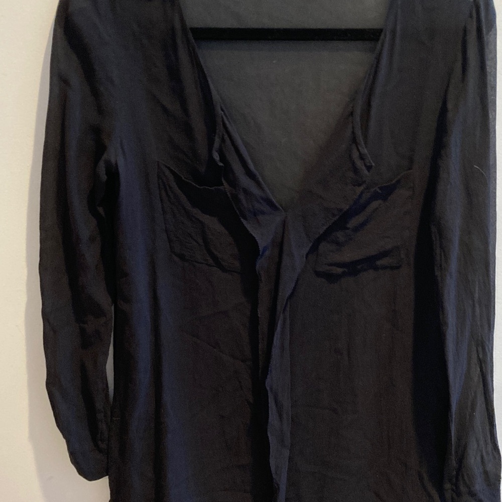 WILFRED by ARITZIA Chic Black V-Neck Women's Blouse100% SILK